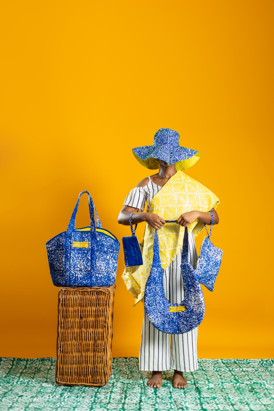 MALEN BATIK QUILTED SET