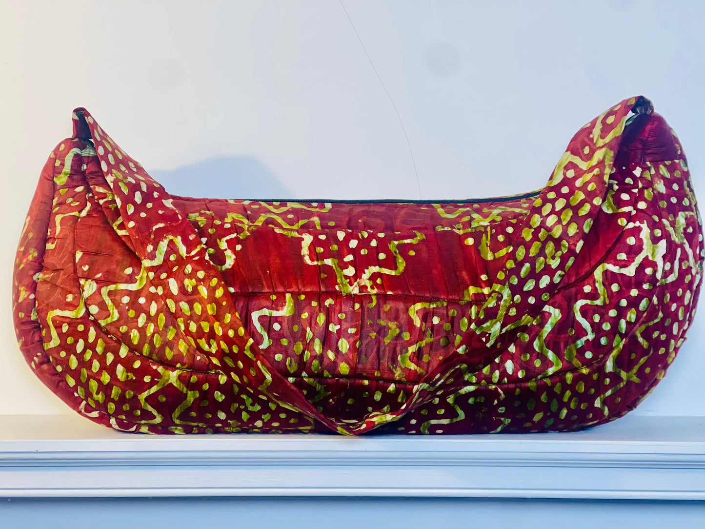 New - YEKOMO Batik Quilted JumboXL Crossover Boat Bag