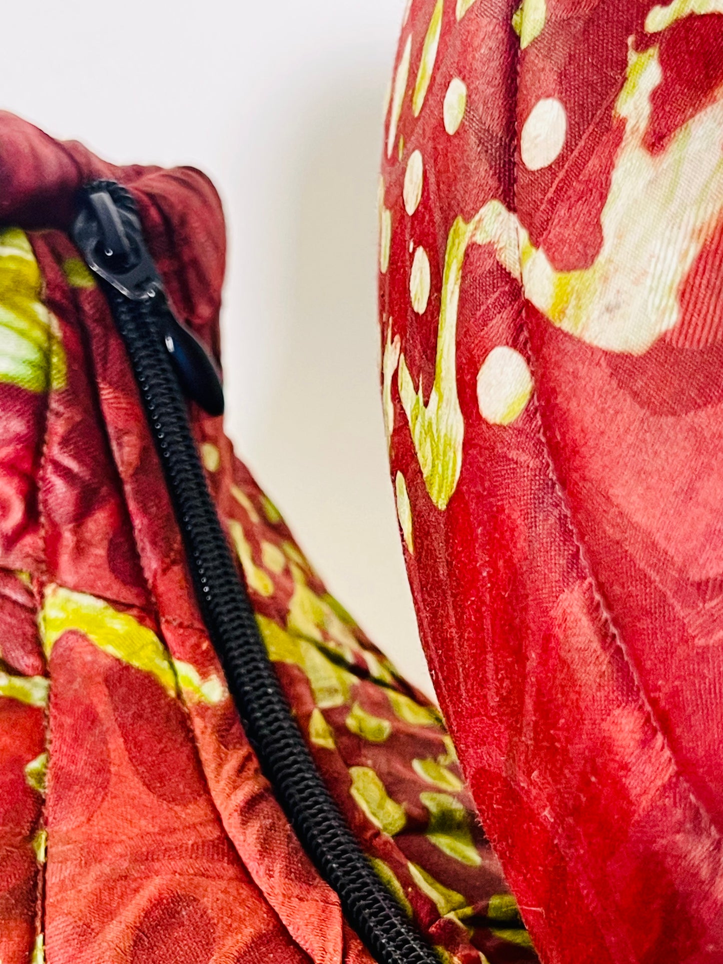 New - YEKOMO Batik Quilted JumboXL Crossover Boat Bag