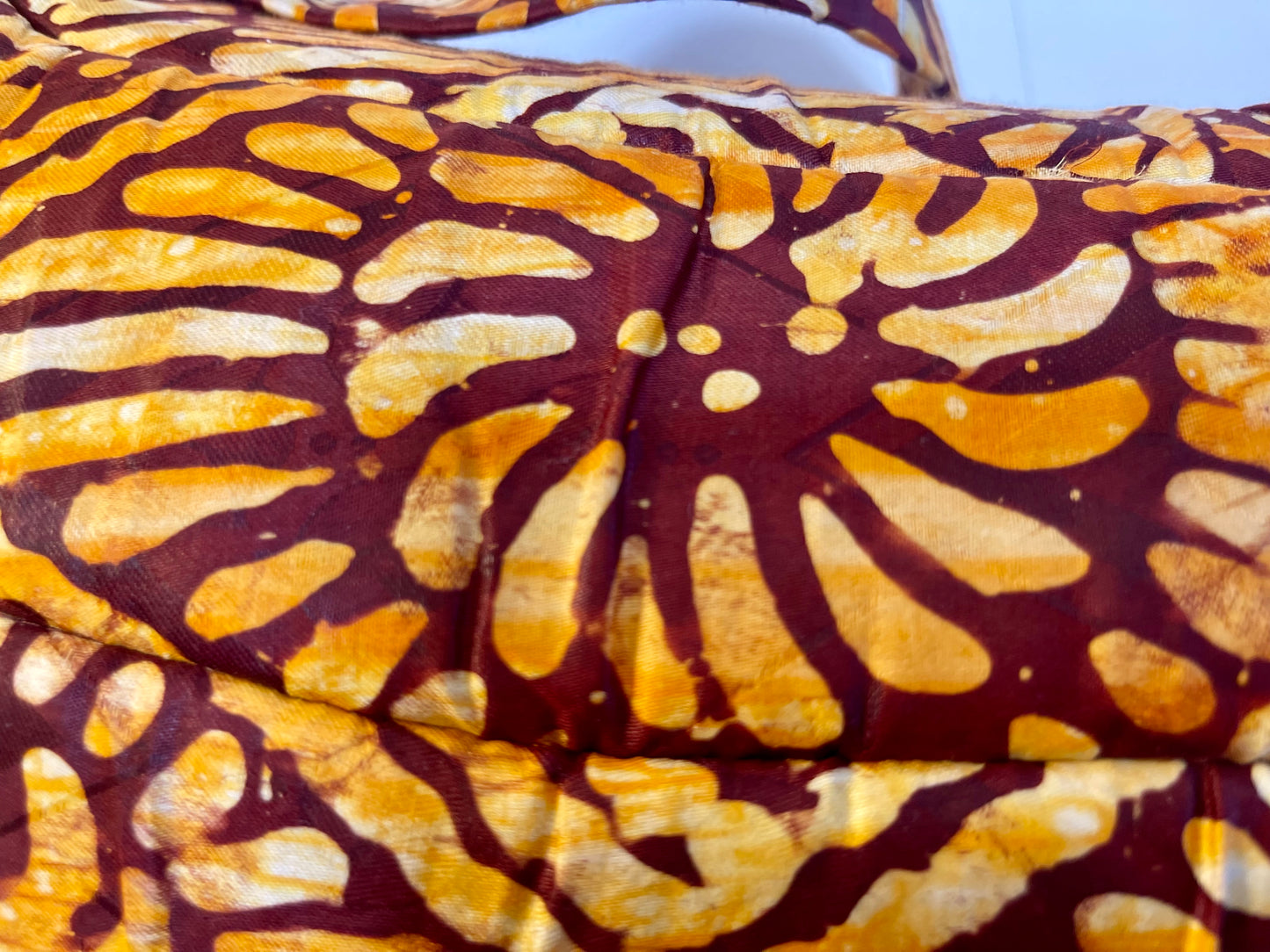 New - YEKOMO Batik Quilted JumboXL Crossover Boat Bag